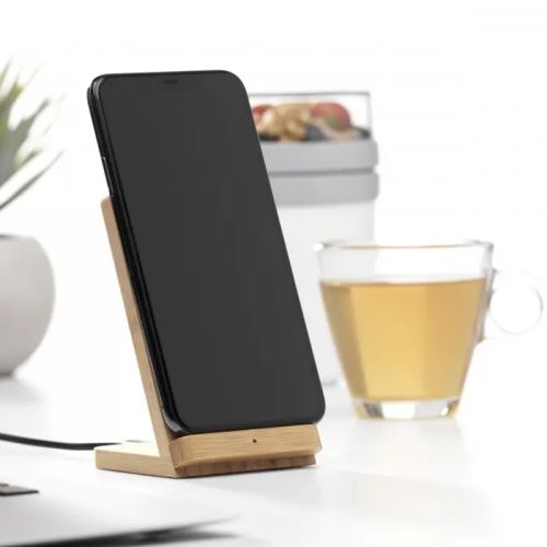Bamboo phone holder and charger - Image 6